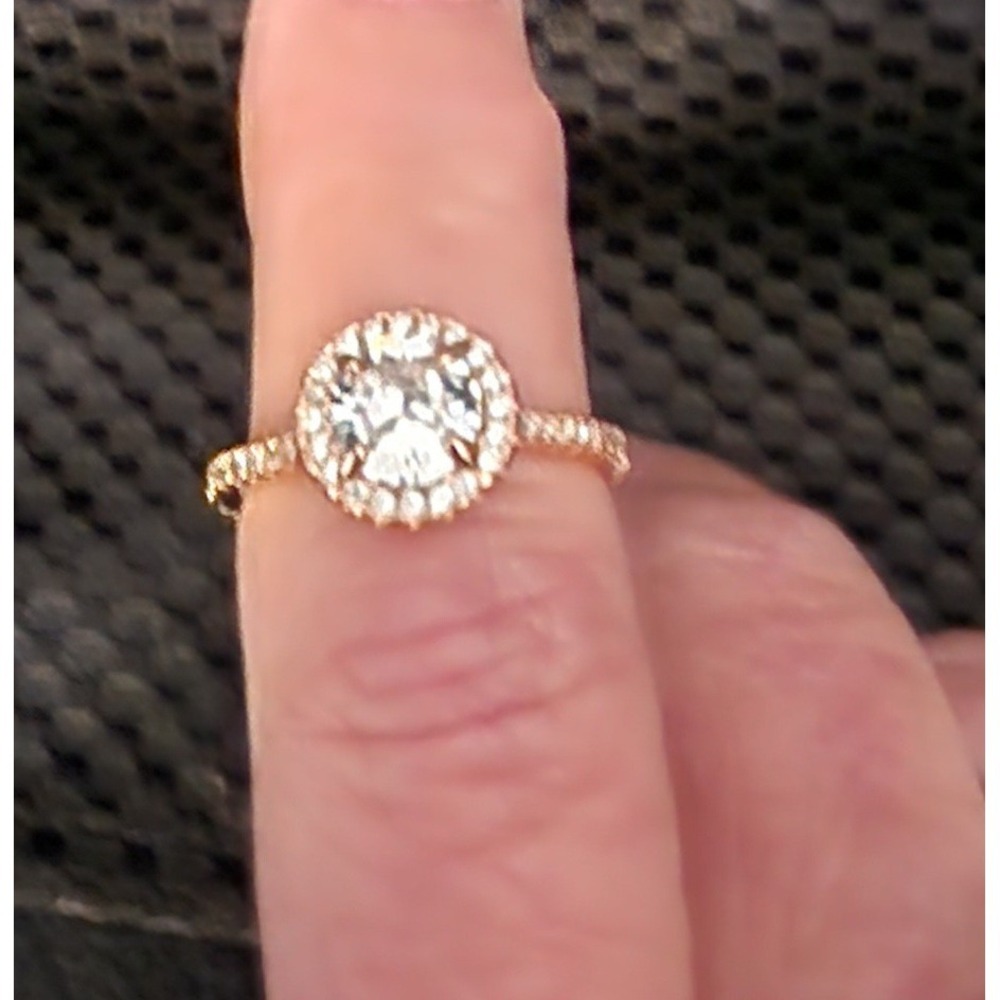 Rose Gold Plated CUBIC ZIRCONA Ring Size 8 Set of Post Earrings NEW